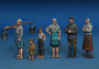 1:35 Soviet Villagers (6 figurek)