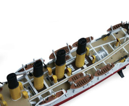 1:350 Varyag Russian Cruiser