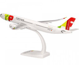 1:200 Airbus A330-941, TAP Air Portugal, 2005s Colors (Snap-Fit)