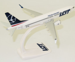 1:200 Boeing 737 MAX 8, LOT Polish Airlinesm, 2010 Colors (Snap-Fit)