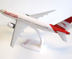 1:200 Boeing 777-2Z9ER, Austrian Airlines, 2004s Colors, Sound of Music (Snap-Fit)