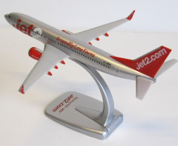 1:200 Boeing 737-85P(WL), Jet2, 2000s Colors (Snap-Fit)