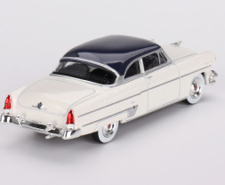 1:64 Lincoln Capri 1954 Arctic White / Atlantic Blue