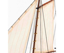 1:50 Captain's Longboat HMS Endeavour