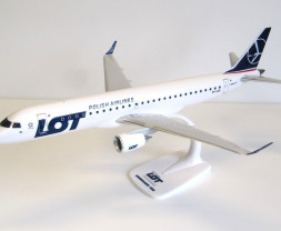 1:100 ERJ-195LR (ERJ-190-200 LR), LOT Polish Airlines, 2010 Colors (Snap-Fit)