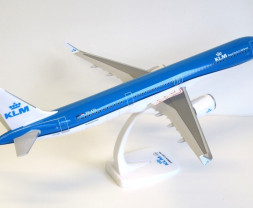 1:100 Airbus A321-252NX, KLM Royal Dutch Airlines, 2018s Colors (Snap-Fit)