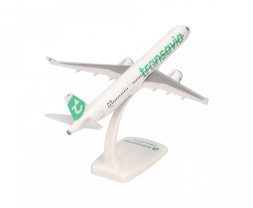 1:200 Airbus A321-251NX Transavia Airlines ″2014s″ Colors (Snap-Fit)