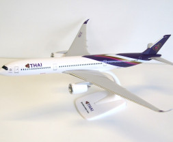 1:200 Airbus A350-900 Thai Airways International ″2004s″ Colors (Snap-Fit)