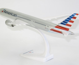 1:200 Boeing B787-9 American Airlines ″2010s″ Colors (Snap Fit)