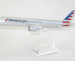 1:200 Boeing B787-9 American Airlines ″2010s″ Colors (Snap Fit)