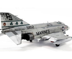 1:48 McDonnell Douglas F-4J Phantom II, VMFA-333 Fighting Shamrocks